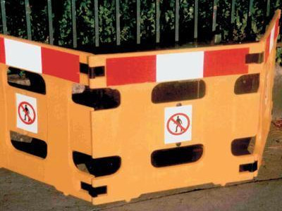 Handi-Gard Safety Barrier. H800 x L970 x D30mm