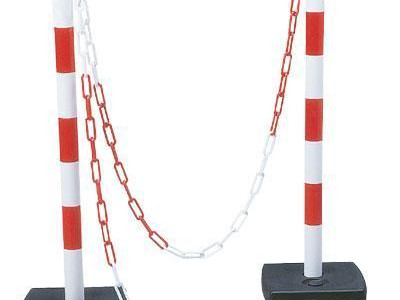 Chain & Post Kit - Red & White. Post Height 800mm.